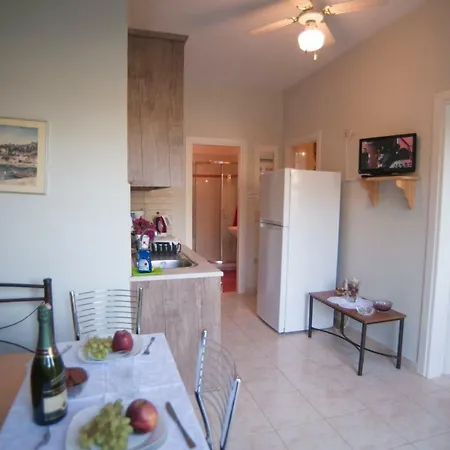 Deep Blue-apartment Selana Sea View * Айос-Никитас